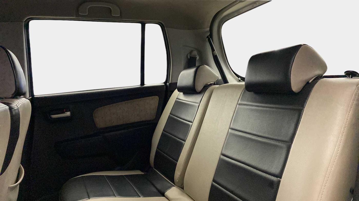 2017 Maruti Wagon R 1.0 VXI, Petrol, Manual, 43,683 km, Right Side Rear Door Cabin