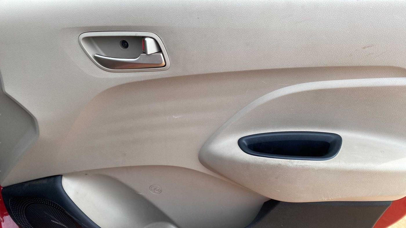2019 Hyundai NEW SANTRO SPORTZ MT, Petrol, Manual, 43,255 km, Driver Side Door Panels Control