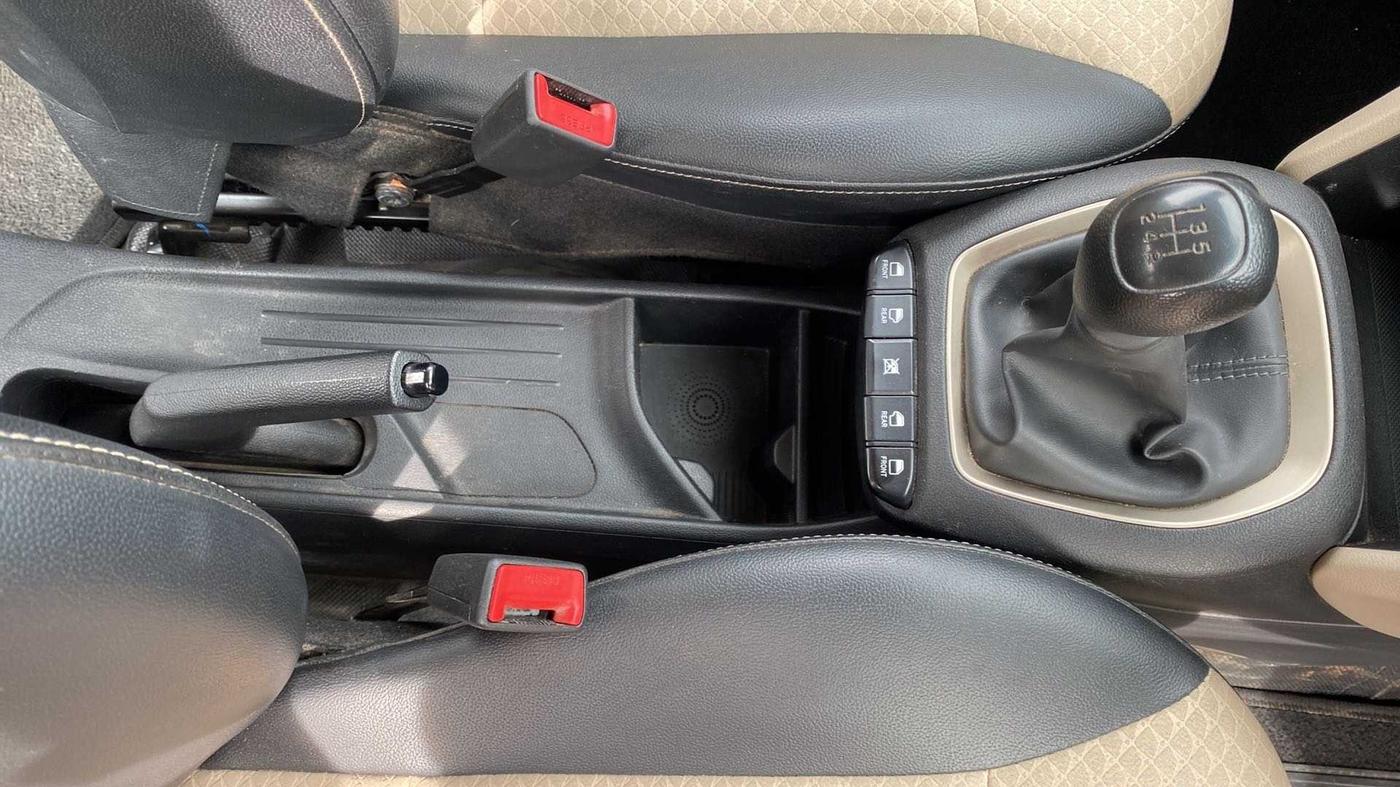2019 Hyundai NEW SANTRO SPORTZ MT, Petrol, Manual, 43,255 km, Gear Lever