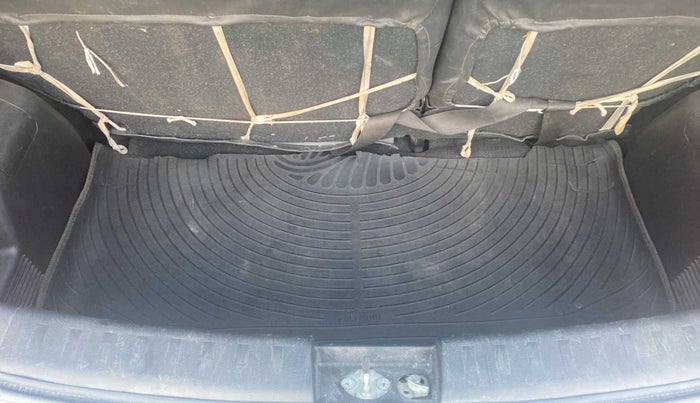 2016 Maruti Swift VXI, Petrol, Manual, 67,598 km, Boot Inside