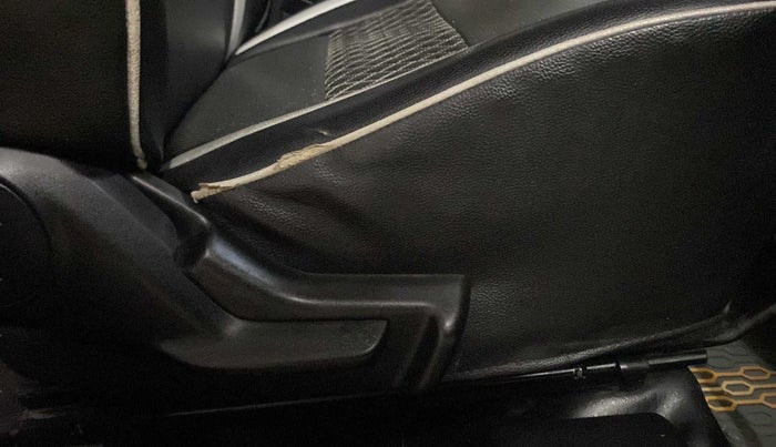 2017 Maruti Baleno DELTA PETROL 1.2, Petrol, Manual, 30,093 km, Driver Side Adjustment Panel