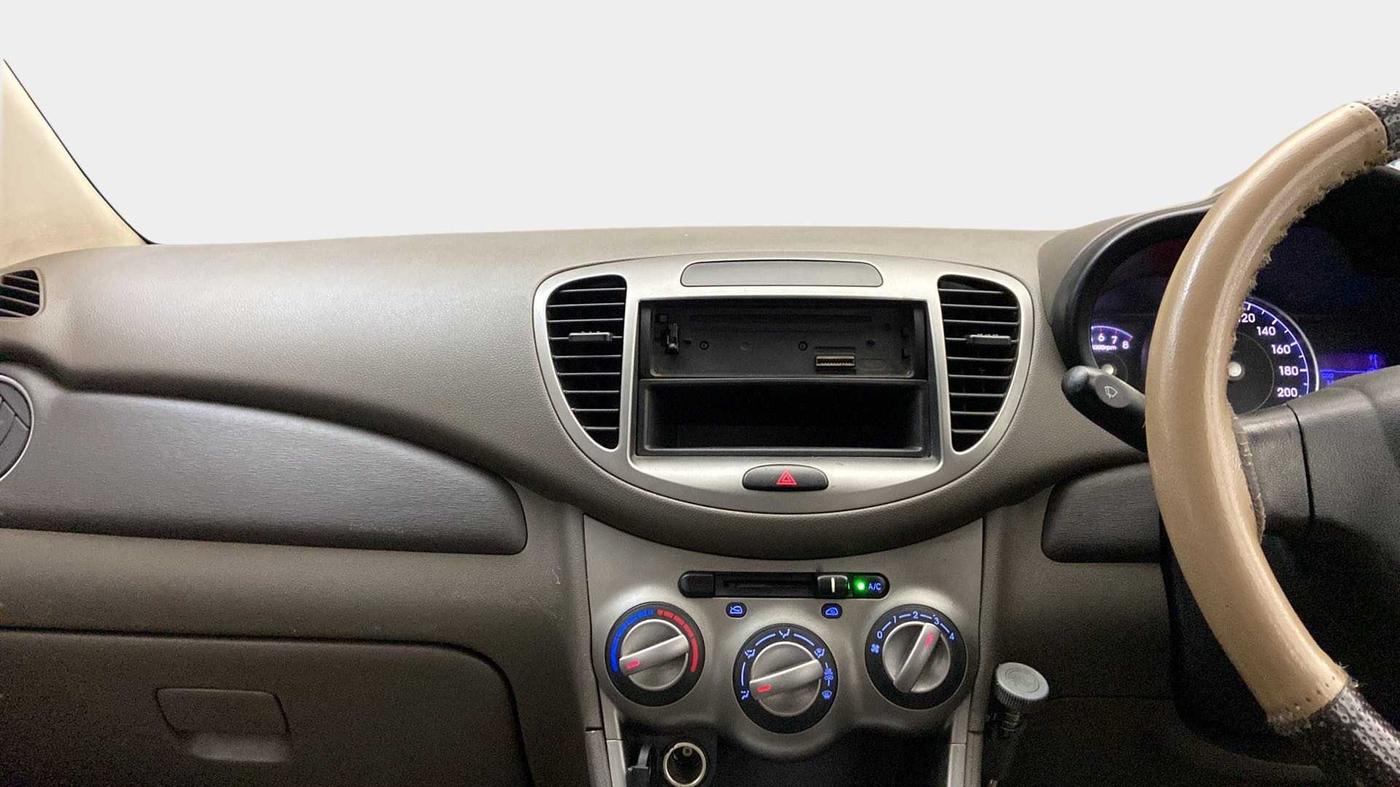 2016 Hyundai i10 MAGNA 1.1, Petrol, Manual, 41,176 km, Air Conditioner