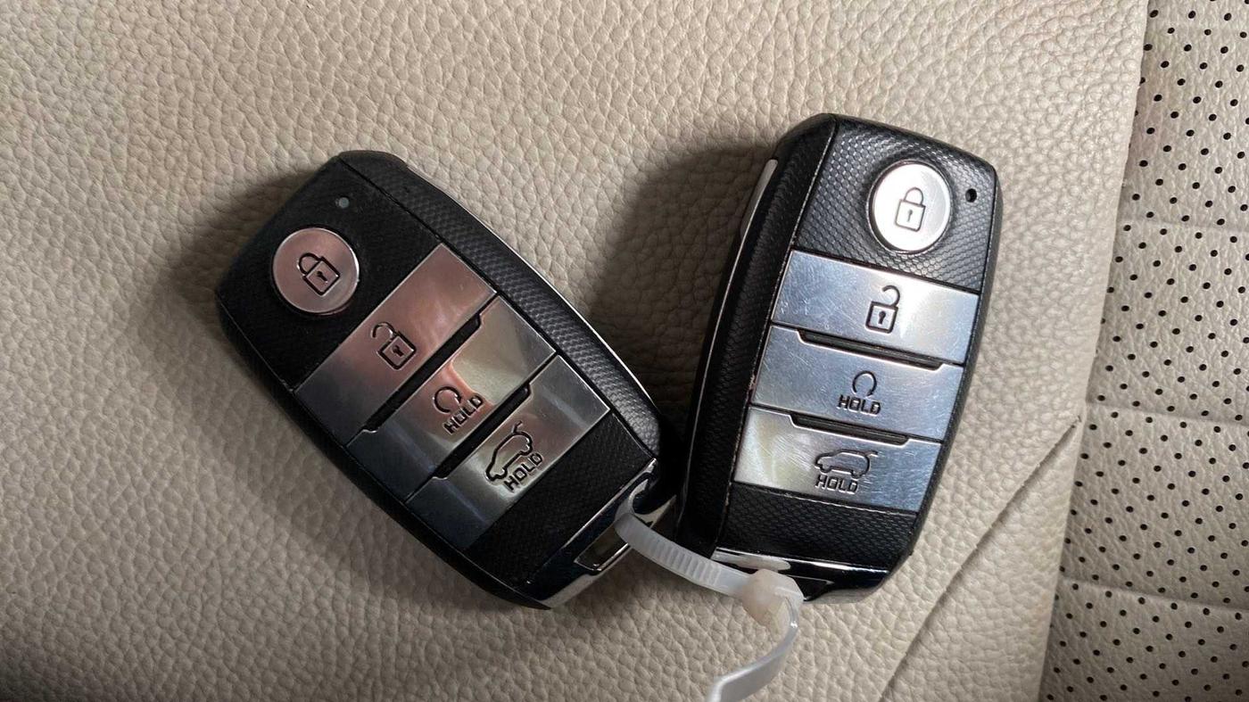 2022 KIA SONET HTX PLUS 1.5, Diesel, Manual, 41,591 km, Key Close Up