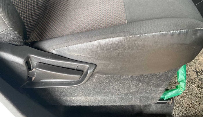 2022 Maruti S PRESSO VXI+, Petrol, Manual, 28,449 km, Driver Side Adjustment Panel