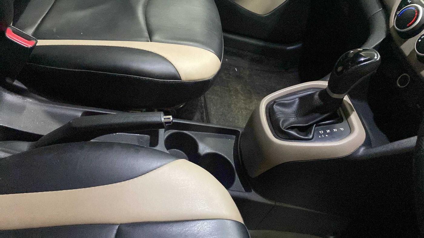 2015 Hyundai Grand i10 ASTA AT 1.2 KAPPA VTVT, Petrol, Automatic, 54,671 km, Gear Lever