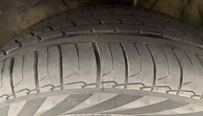 2020 Toyota Glanza G, Petrol, Manual, 13,430 km, Left Front Tyre Tread