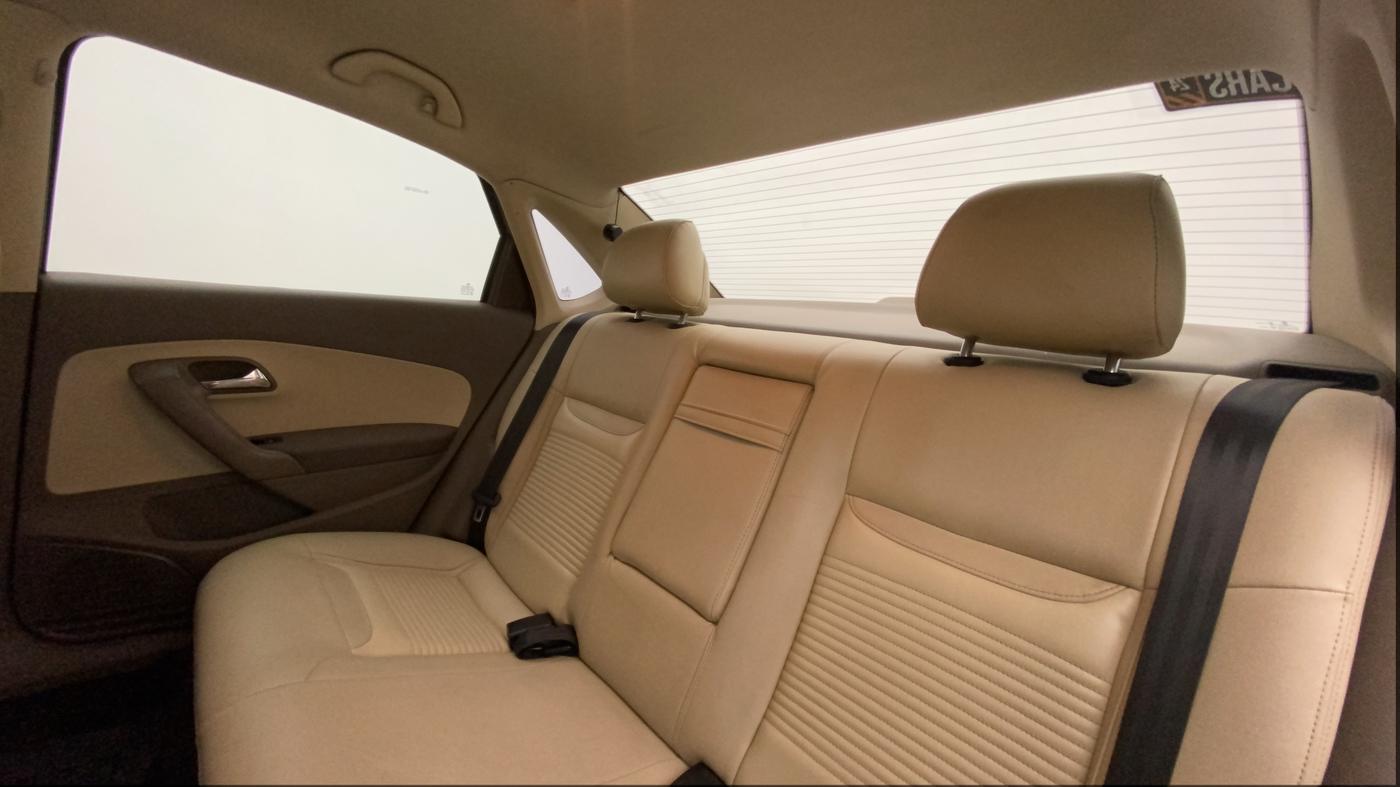 2015 Skoda Rapid 1.5 TDI CR ELEGANCE AT, Diesel, Automatic, 73,609 km, Right Side Rear Door Cabin