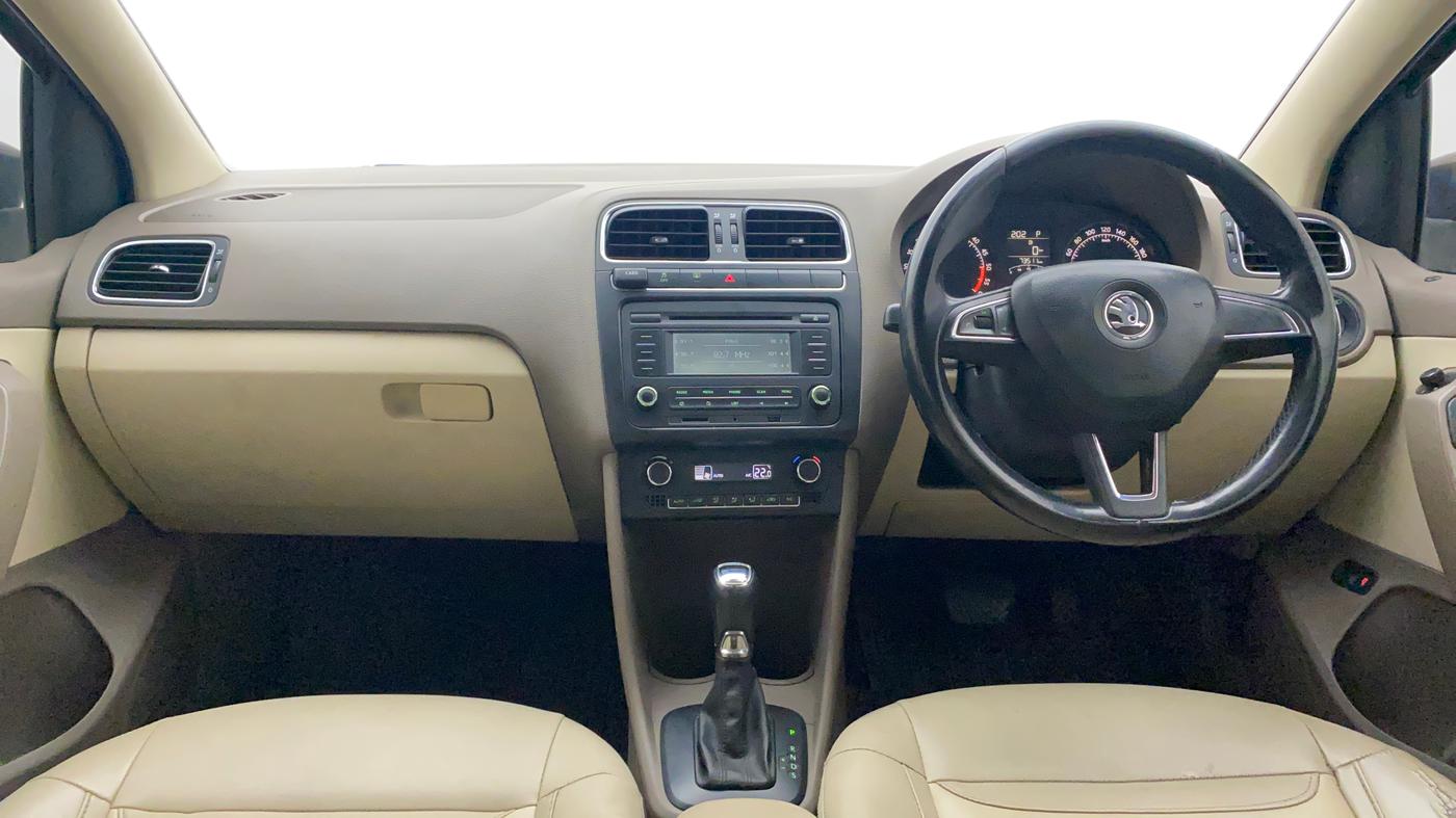2015 Skoda Rapid 1.5 TDI CR ELEGANCE AT, Diesel, Automatic, 73,609 km, Dashboard