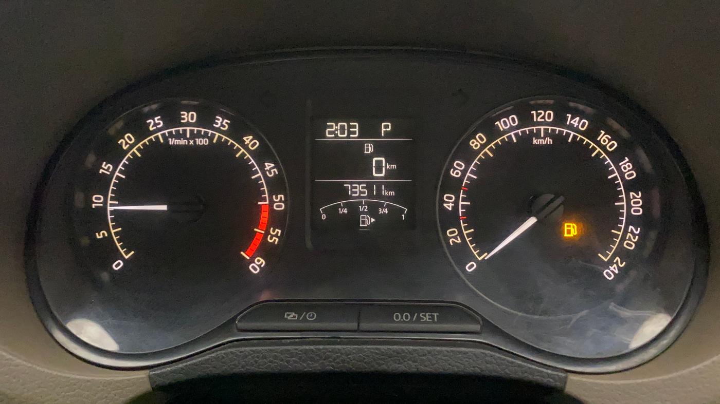 2015 Skoda Rapid 1.5 TDI CR ELEGANCE AT, Diesel, Automatic, 73,609 km, Odometer Image
