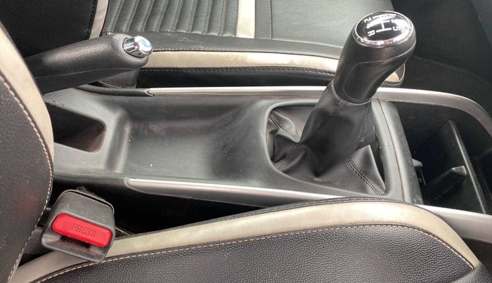 2017 Maruti Baleno ZETA PETROL 1.2, Petrol, Manual, 48,445 km, Gear Lever