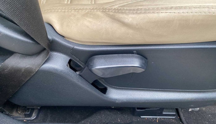 2018 Ford Ecosport TREND + 1.5L PETROL AT, Petrol, Automatic, 63,966 km, Driver Side Adjustment Panel
