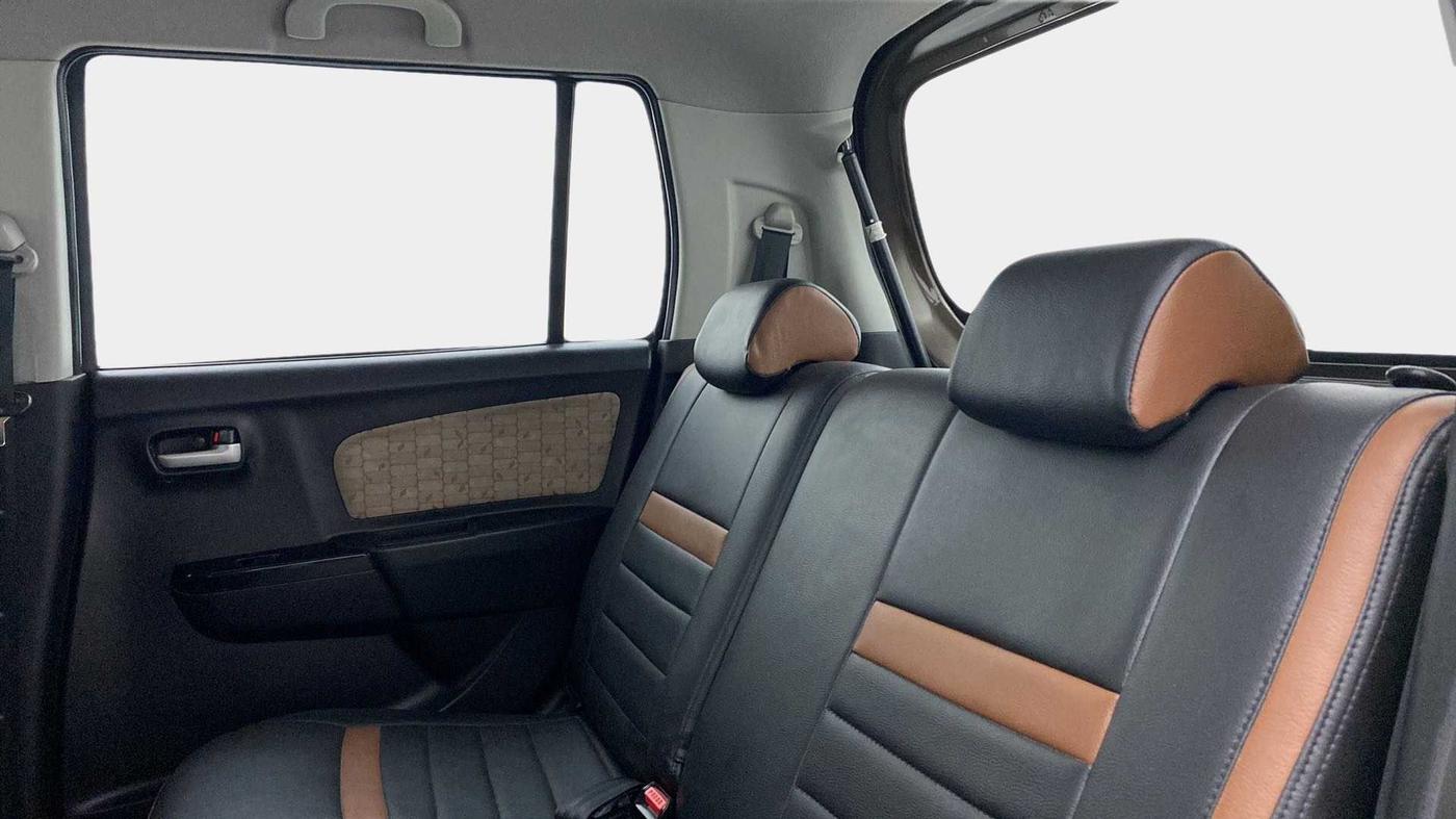 2018 Maruti Wagon R 1.0 VXI OPT, Petrol, Manual, 41,965 km, Right Side Rear Door Cabin