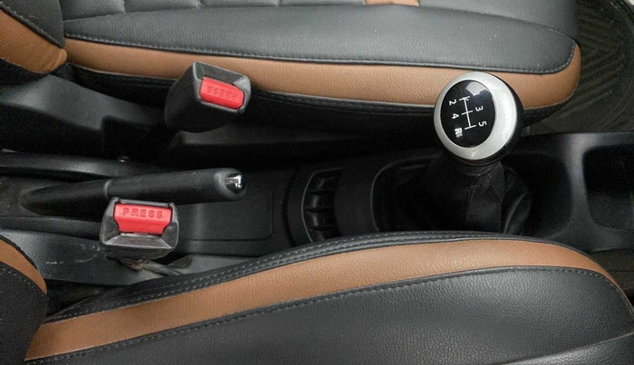 2018 Maruti Wagon R 1.0 VXI OPT, Petrol, Manual, 41,965 km, Gear Lever
