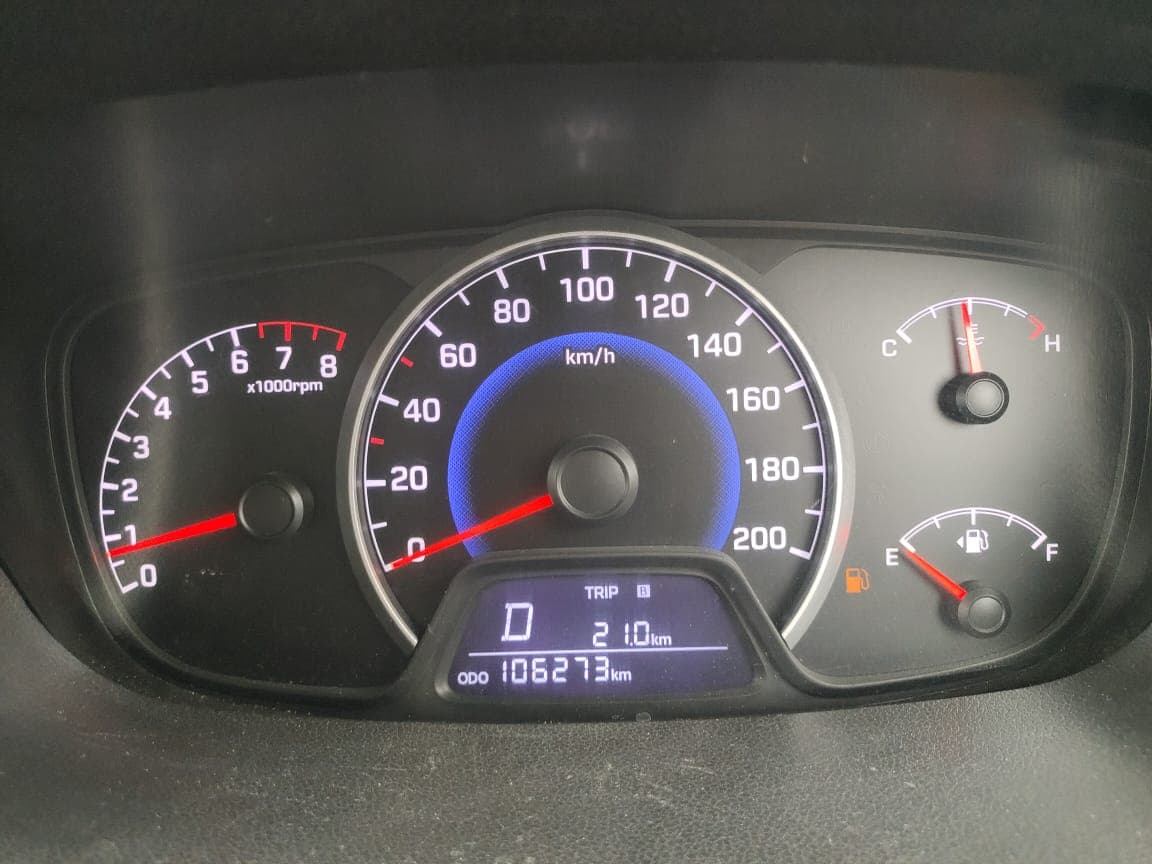 2015 Hyundai Grand i10 ASTA AT 1.2 KAPPA VTVT, Petrol, Automatic, 1,06,313 km, Odometer Image