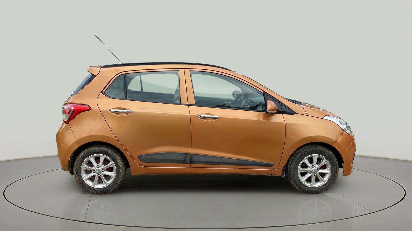 2015 Hyundai Grand i10 ASTA AT 1.2 KAPPA VTVT, Petrol, Automatic, 1,06,313 km, Right Side View
