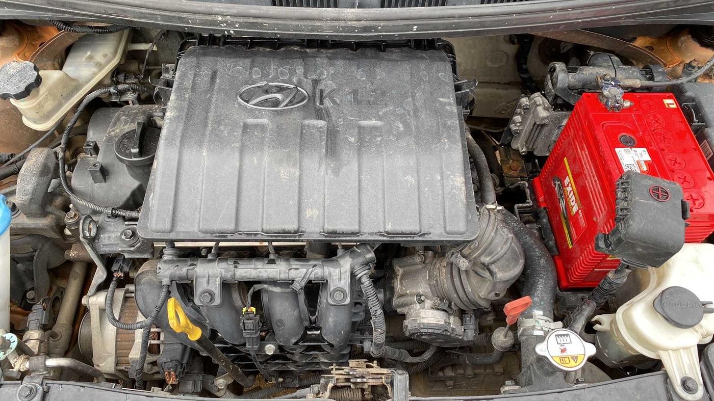 2015 Hyundai Grand i10 ASTA AT 1.2 KAPPA VTVT, Petrol, Automatic, 1,06,313 km, Open Bonet