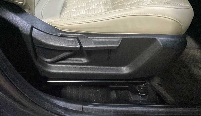 2019 KIA SELTOS HTX 1.5 PETROL, Petrol, Manual, 36,666 km, Driver Side Adjustment Panel