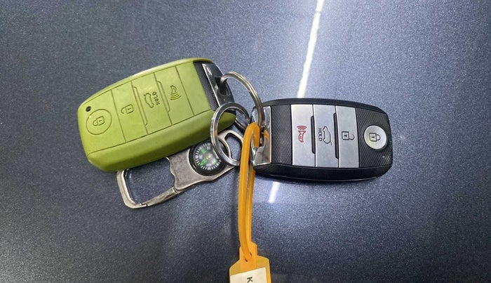 2019 KIA SELTOS HTX 1.5 PETROL, Petrol, Manual, 36,666 km, Key Close Up