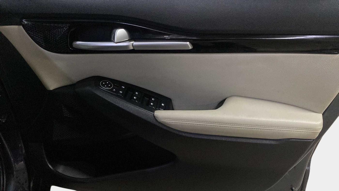 2019 KIA SELTOS HTX 1.5 PETROL, Petrol, Manual, 36,666 km, Driver Side Door Panels Control