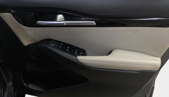 2019 KIA SELTOS HTX 1.5 PETROL, Petrol, Manual, 36,666 km, Driver Side Door Panels Control