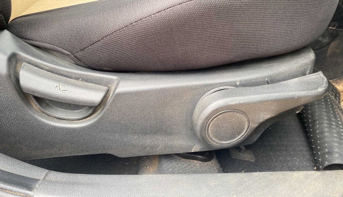 2014 Hyundai Xcent S 1.2, Petrol, Manual, 67,704 km, Driver Side Adjustment Panel