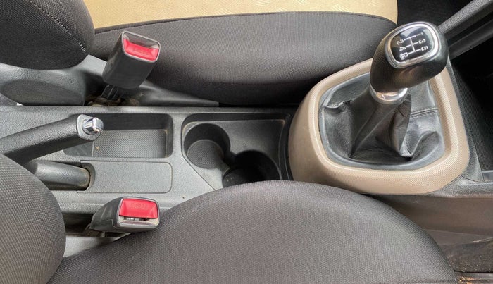 2014 Hyundai Xcent S 1.2, Petrol, Manual, 67,704 km, Gear Lever