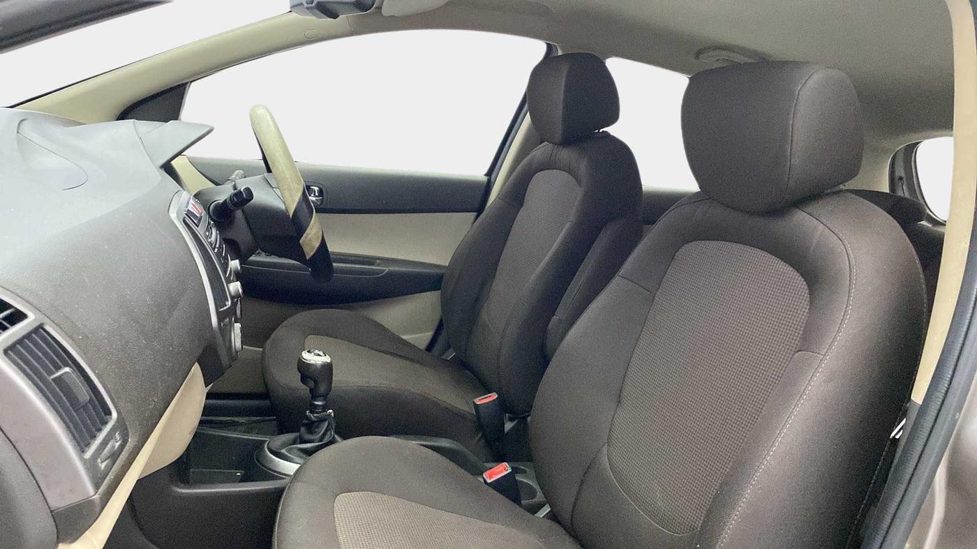 2012 Hyundai i20 ASTA 1.4 CRDI, Diesel, Manual, 95,352 km, Right Side Front Door Cabin