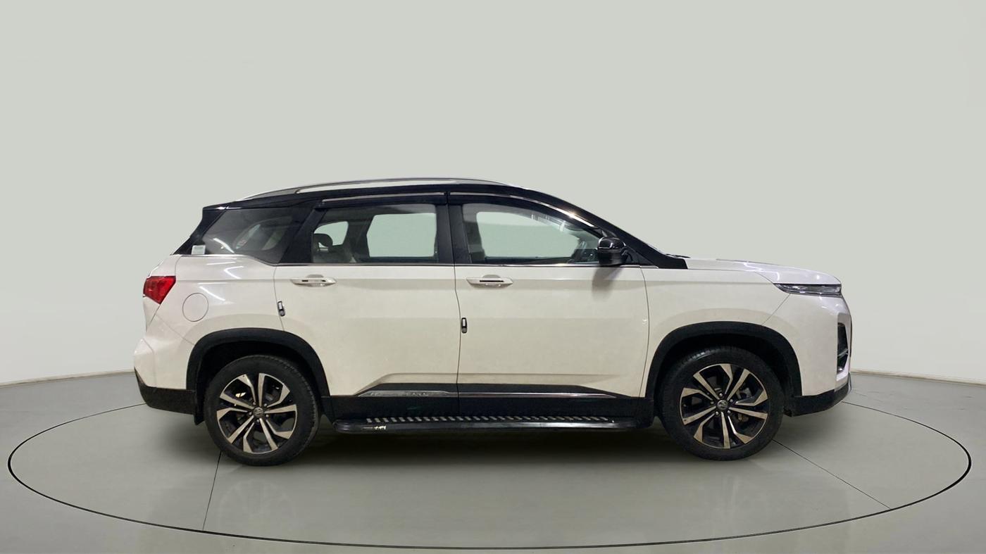 2023 MG HECTOR SHARP PRO 1.5 TURBO MT PETROL, Petrol, Manual, 10,349 km, Right Side View