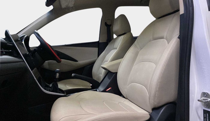 2023 MG HECTOR SHARP PRO 1.5 TURBO MT PETROL, Petrol, Manual, 10,349 km, Right Side Front Door Cabin