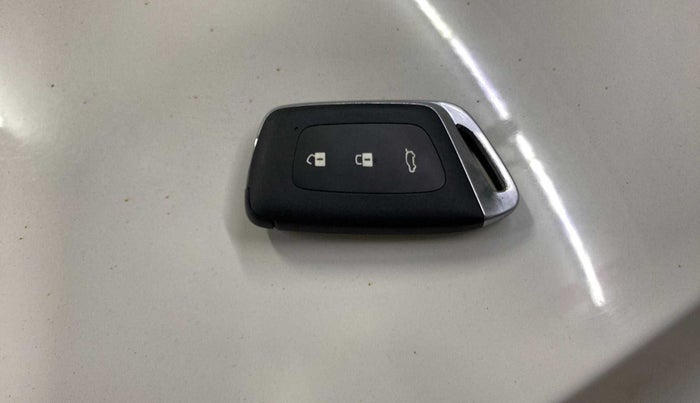 2023 MG HECTOR SHARP PRO 1.5 TURBO MT PETROL, Petrol, Manual, 10,349 km, Key Close Up