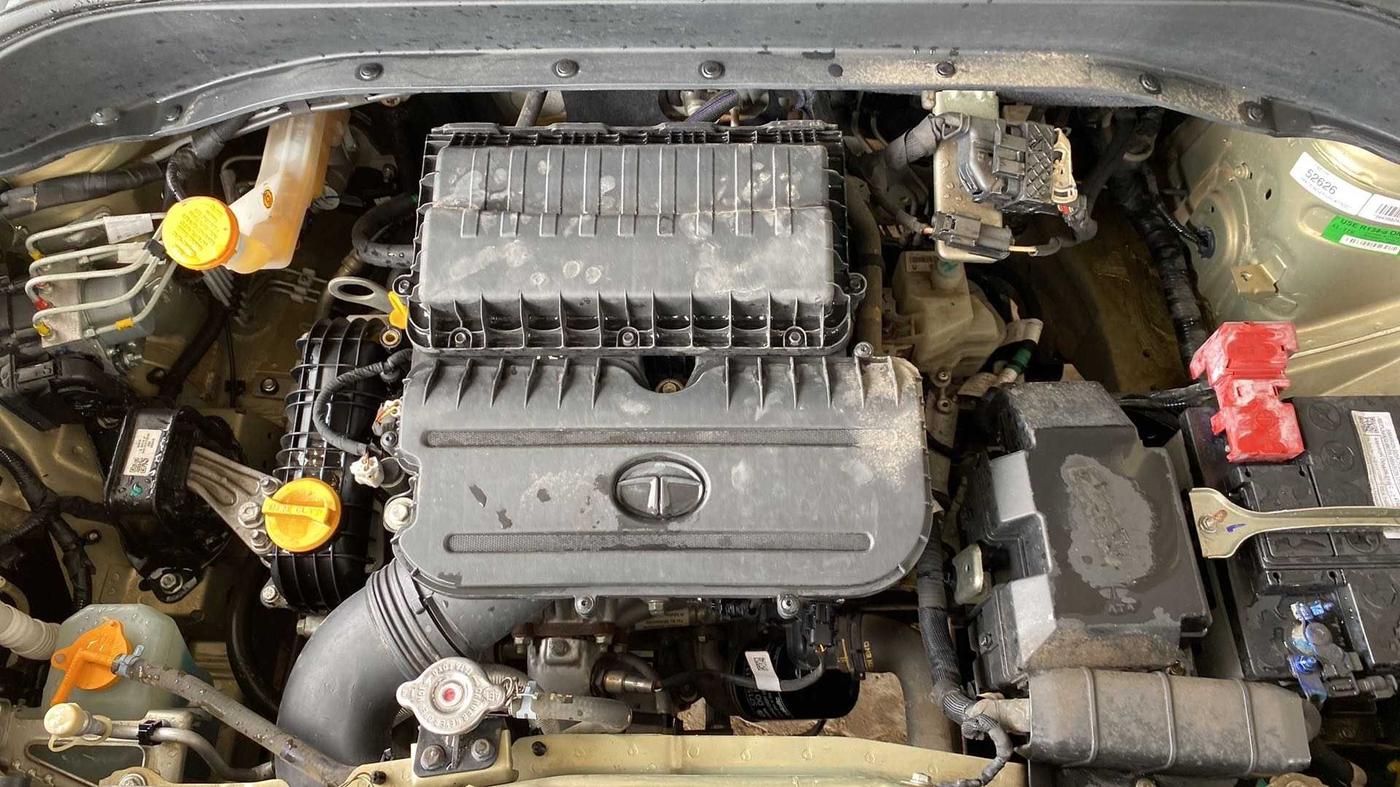 2022 Tata PUNCH CREATIVE 1.2 AMT KAZIRANGA EDITION , Petrol, Automatic, 15,212 km, Open Bonet