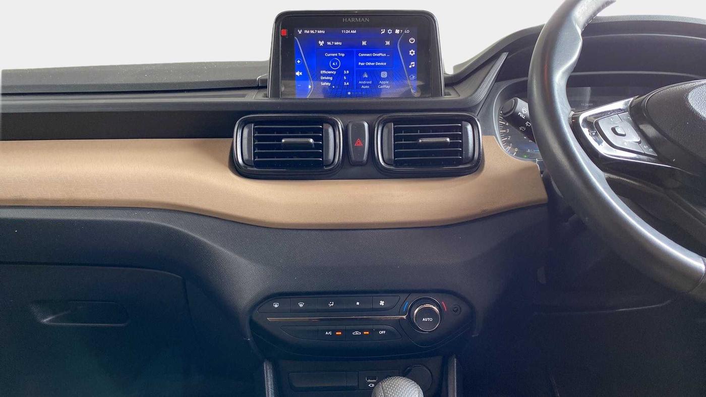 2022 Tata PUNCH CREATIVE 1.2 AMT KAZIRANGA EDITION , Petrol, Automatic, 15,212 km, Air Conditioner