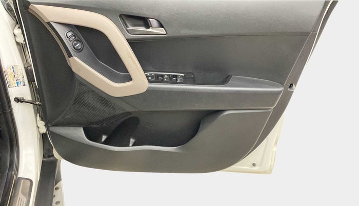 2016 Hyundai Creta SX PLUS AT 1.6 PETROL, Petrol, Automatic, 61,059 km, Driver Side Door Panels Control