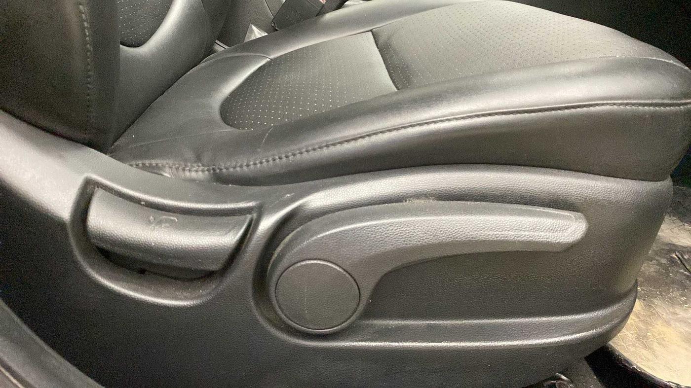 2016 Hyundai Creta SX PLUS AT 1.6 PETROL, Petrol, Automatic, 61,059 km, Driver Side Adjustment Panel