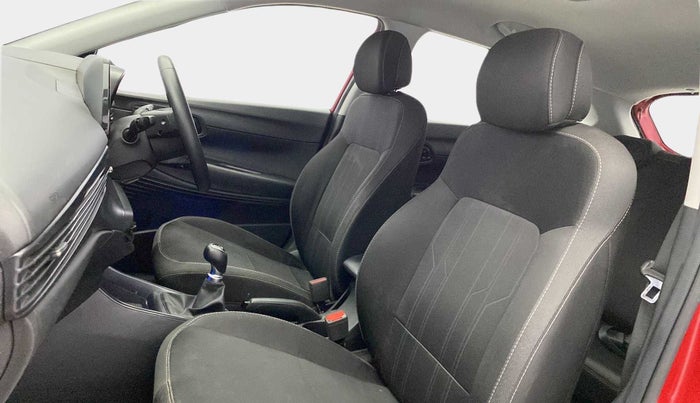 2021 Hyundai NEW I20 ASTA 1.2 MT, Petrol, Manual, 43,993 km, Right Side Front Door Cabin