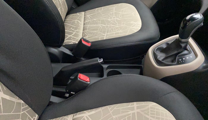 2017 Hyundai Grand i10 SPORTZ (O) AT 1.2 KAPPA VTVT, Petrol, Automatic, 44,413 km, Gear Lever