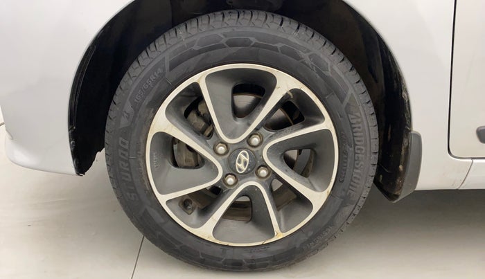 2017 Hyundai Grand i10 SPORTZ (O) AT 1.2 KAPPA VTVT, Petrol, Automatic, 44,413 km, Left Front Wheel