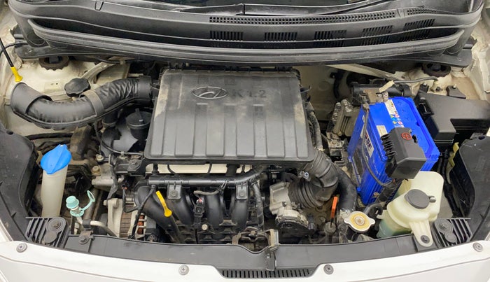 2017 Hyundai Grand i10 SPORTZ (O) AT 1.2 KAPPA VTVT, Petrol, Automatic, 44,413 km, Open Bonet