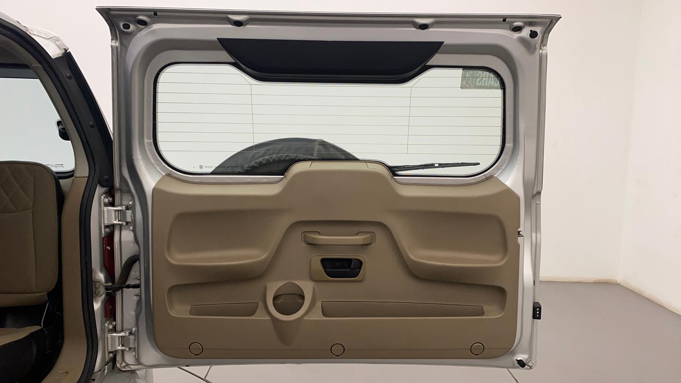 2018 Mahindra TUV300 T10, Diesel, Manual, 51,656 km, Boot Door Open