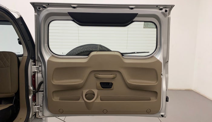 2018 Mahindra TUV300 T10, Diesel, Manual, 51,656 km, Boot Door Open
