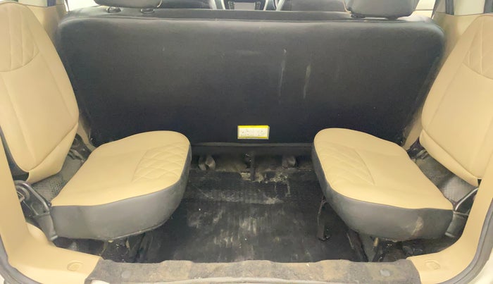 2018 Mahindra TUV300 T10, Diesel, Manual, 51,656 km, Third Seat Row ( optional )