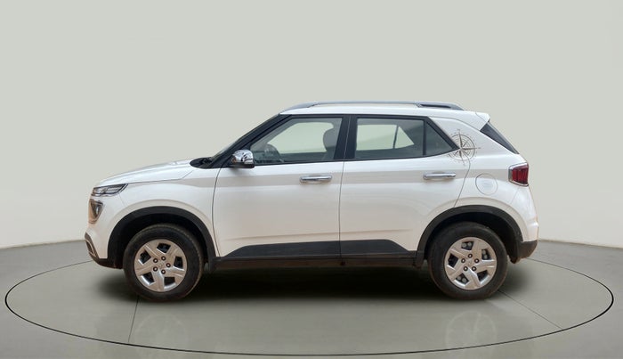 2022 Hyundai VENUE S+ 1.2, Petrol, Manual, 33,680 km, Left Side