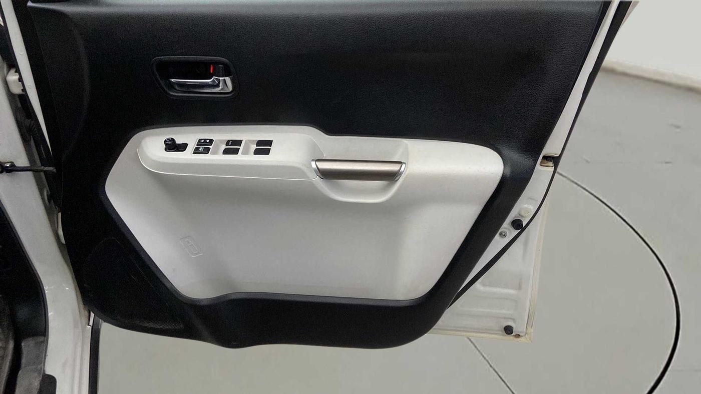 2018 Maruti IGNIS ZETA 1.2 AMT, Petrol, Automatic, 48,151 km, Driver Side Door Panels Control