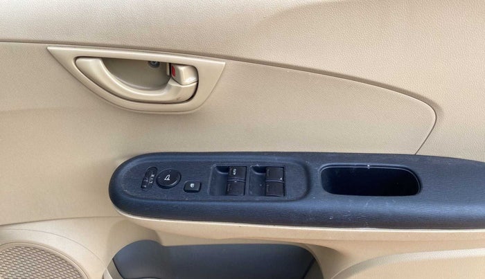 2015 Honda Brio S MT, Petrol, Manual, 30,891 km, Driver Side Door Panels Control