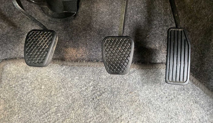 2015 Honda Brio S MT, Petrol, Manual, 30,891 km, Pedals