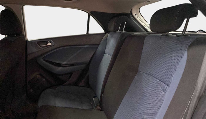 2015 Hyundai i20 Active 1.2 SX, Petrol, Manual, 1,16,673 km, Right Side Rear Door Cabin