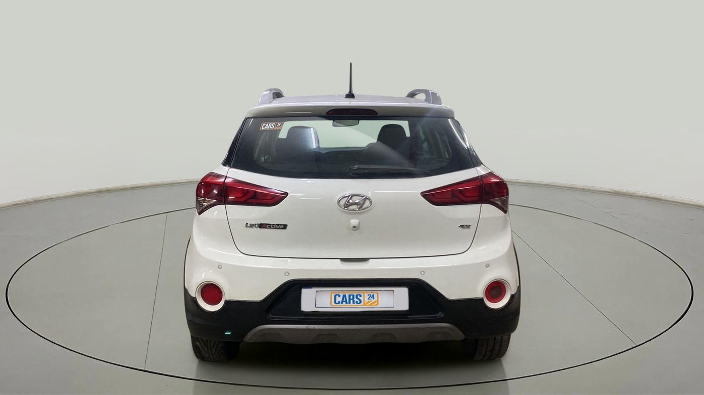 2015 Hyundai i20 Active 1.2 SX, Petrol, Manual, 1,16,673 km, Back/Rear