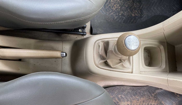 2013 Maruti Ertiga VXI, Petrol, Manual, 13,087 km, Gear Lever
