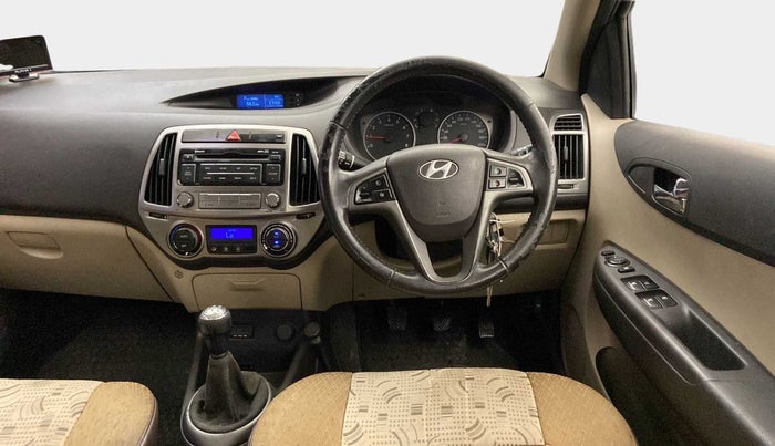 2014 Hyundai i20 SPORTZ 1.2, Petrol, Manual, 54,276 km, Steering Wheel Close Up