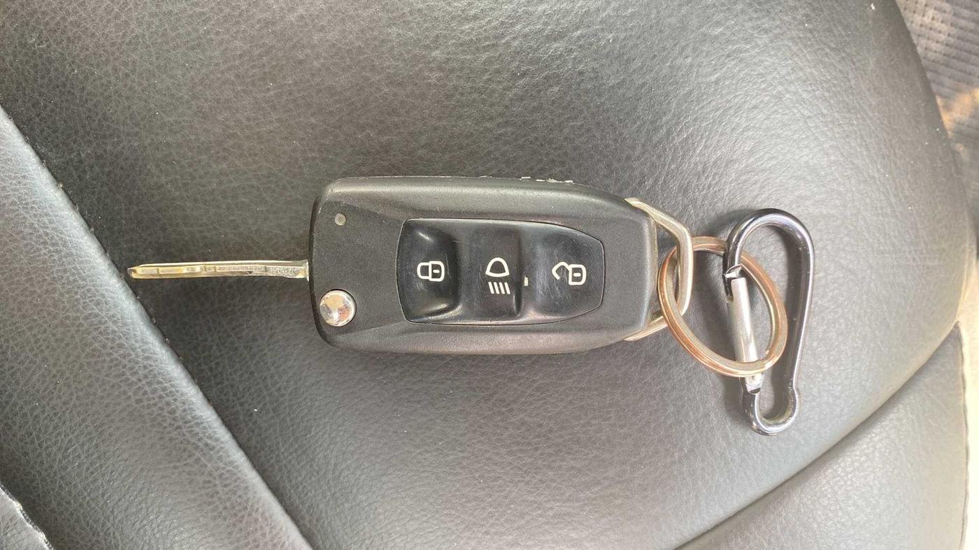 2017 Tata Tiago XZ PETROL, Petrol, Manual, 57,555 km, Key Close Up